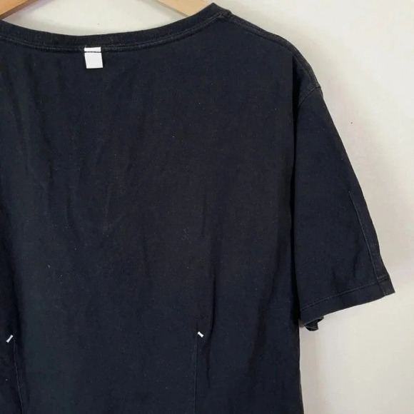 Kit &  Ace Vneck Short Sleeve Essential Black Tee - Picture 9 of 12